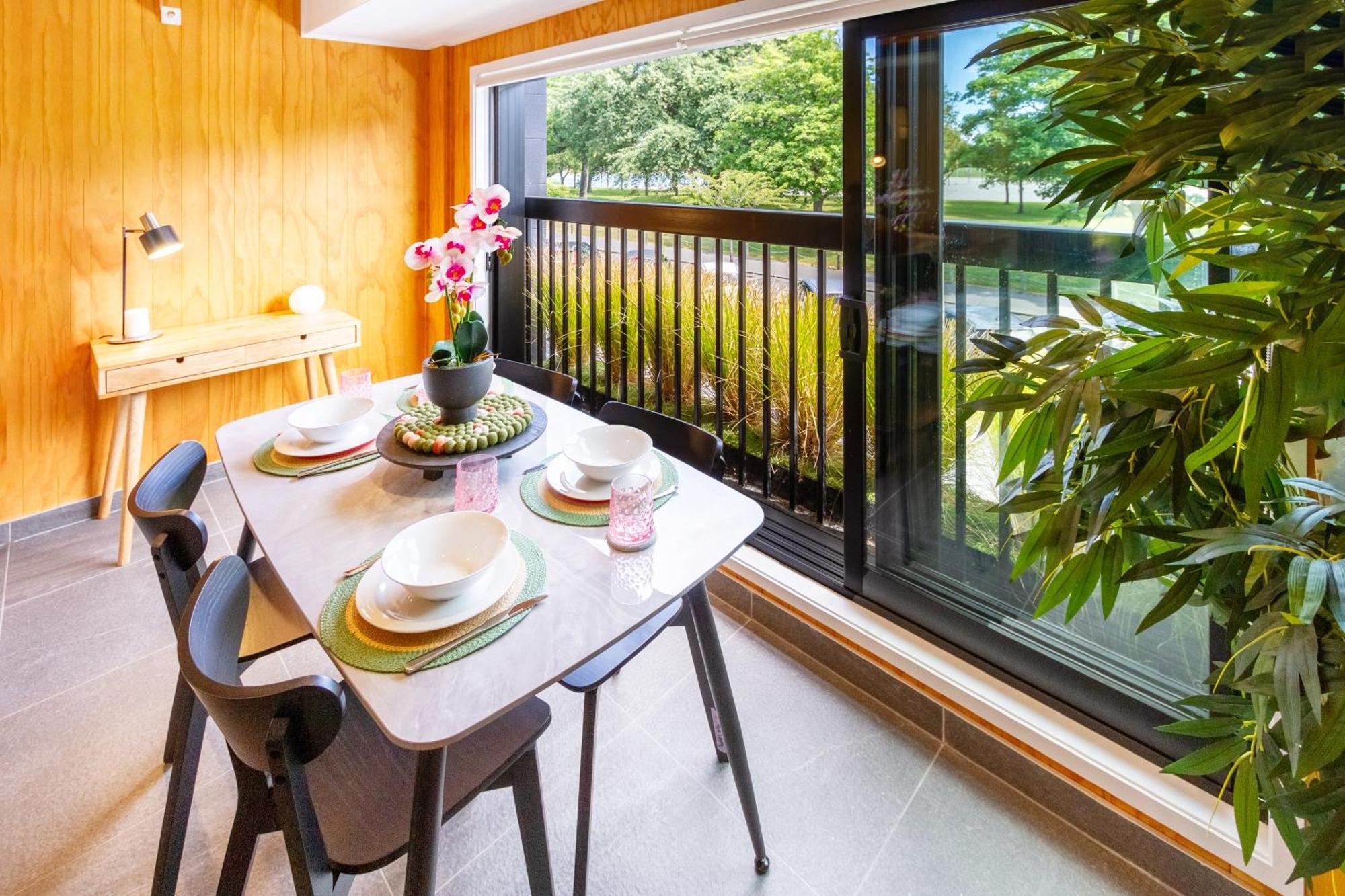 Cozy 1-Bed Apartment With Park Views, Sleeps 4 Christchurch Exterior foto